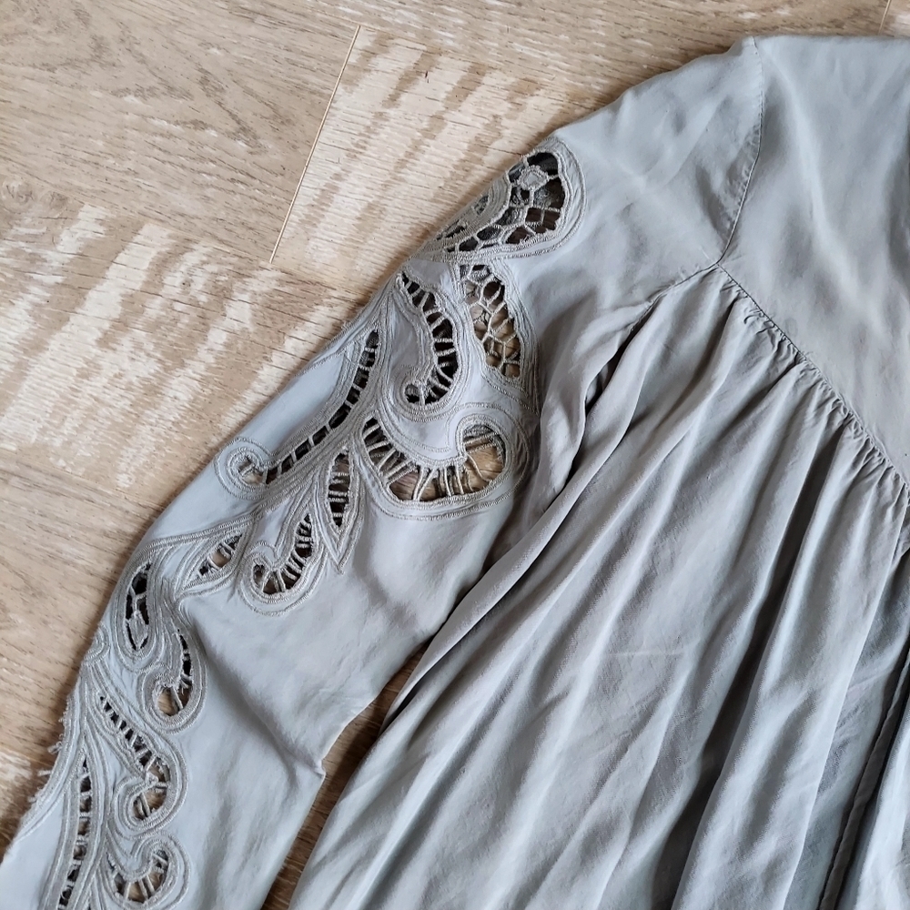 Blush Noir Lace-up Top - Picture 7 of 15